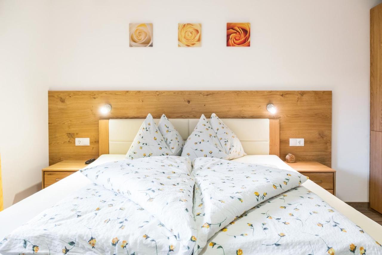 Hofschenke Pfeiftal - Almenrausch Lägenhet San Martino In Passiria  Exteriör bild